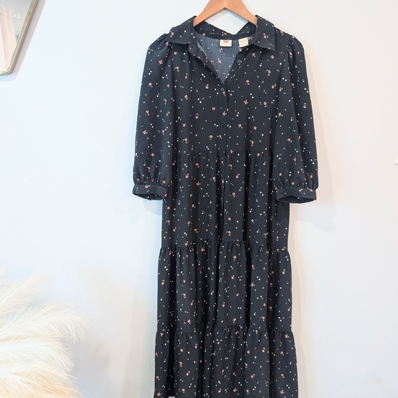 Levi's Black and White Tiered Midi Dress with Puff Sleeves - Picture 2 of 10